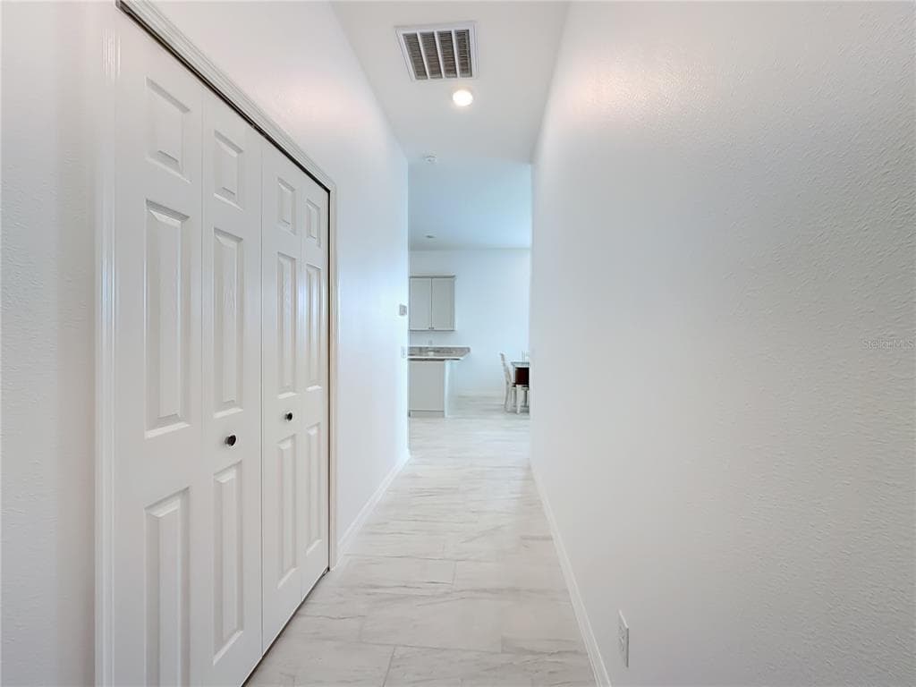 1625 S WALLACE POINT photo 7