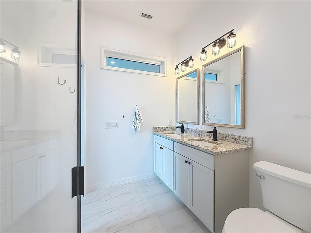 1625 S WALLACE POINT photo 24