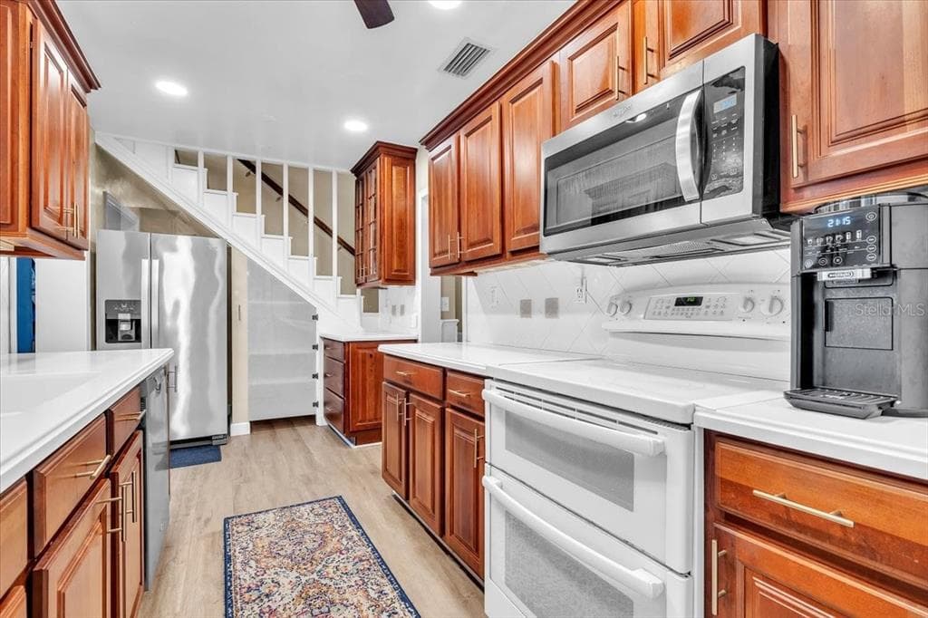 2947 ARGYLE ROAD photo 17