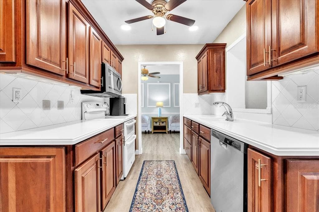 2947 ARGYLE ROAD photo 18