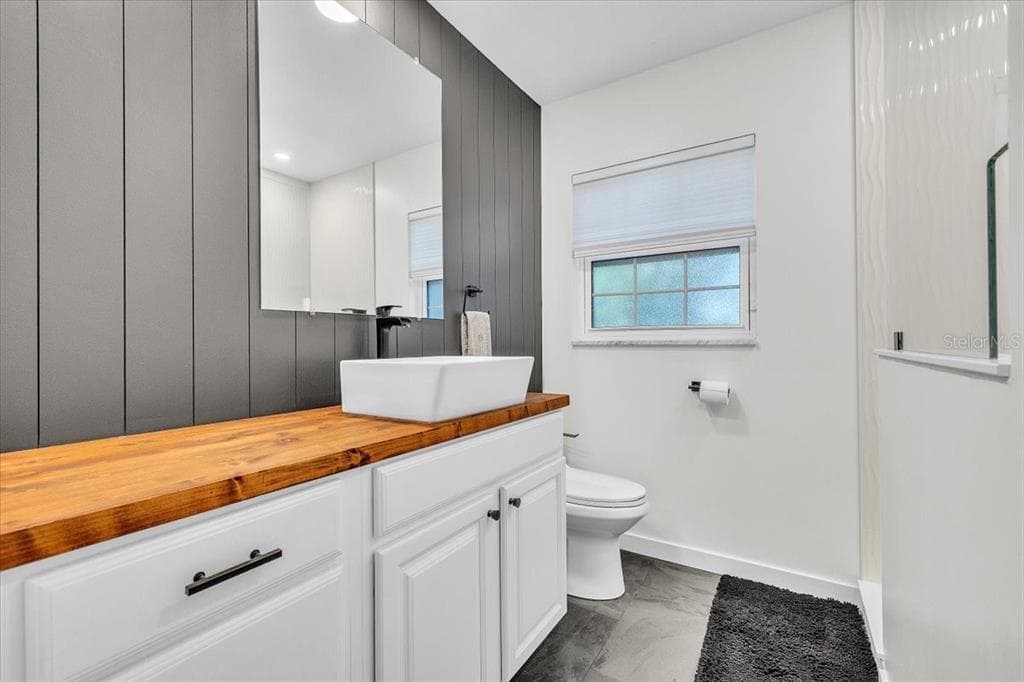 2947 ARGYLE ROAD photo 25