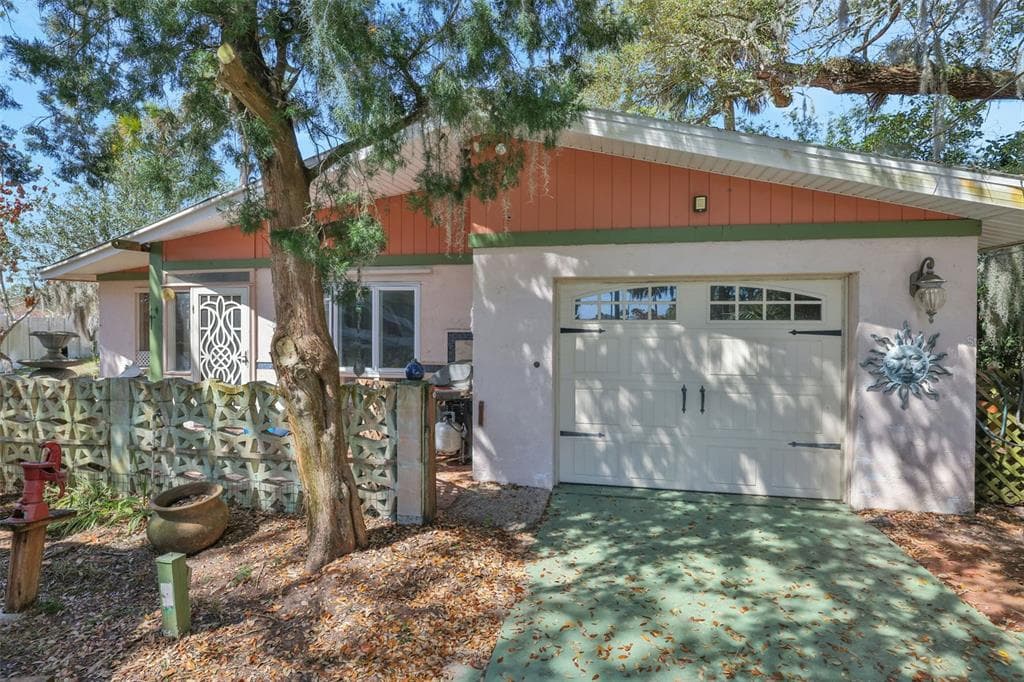 410 ACACIA CIRCLE photo 1