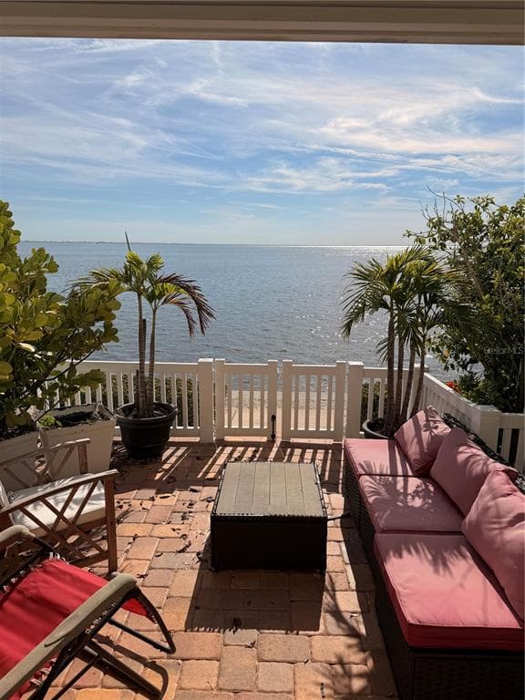 5050 COQUINA KEY DRIVE SE photo 3