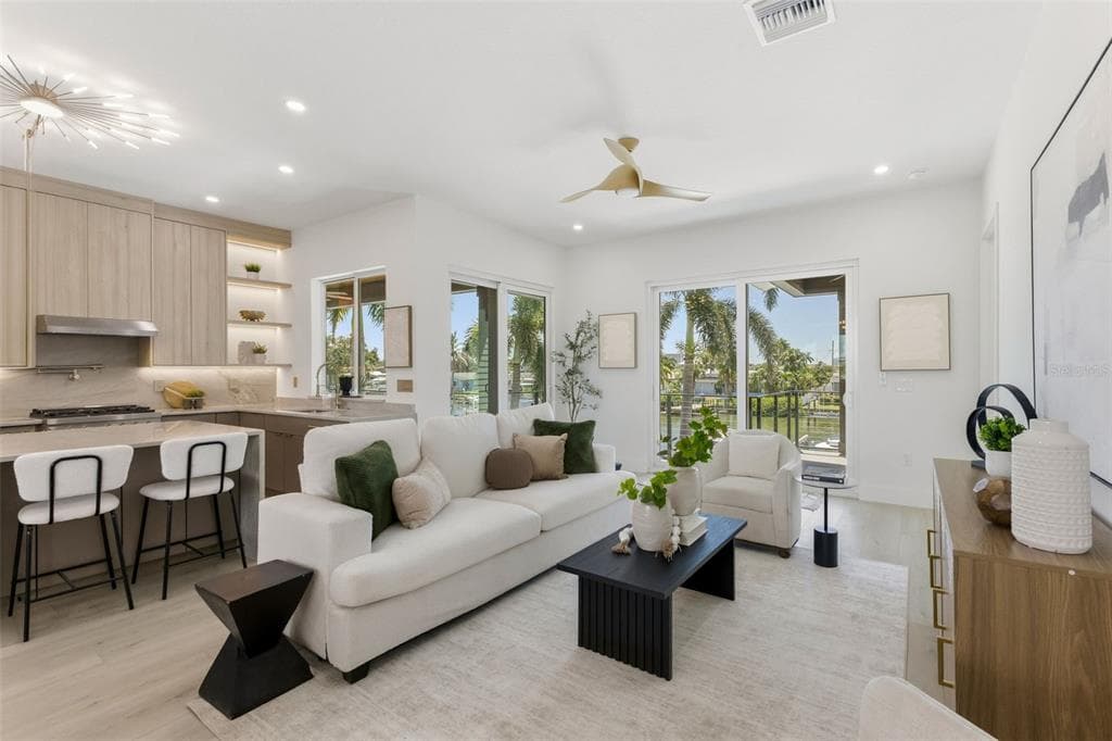 7870 CAUSEWAY BOULEVARD S photo 17