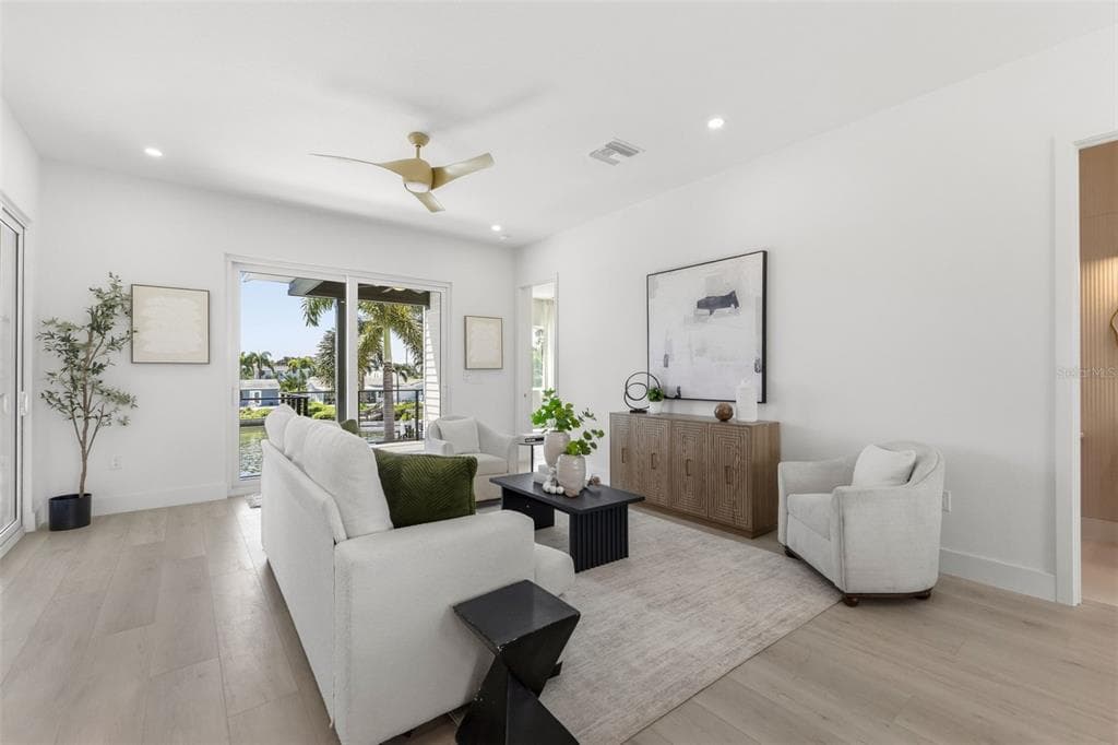 7870 CAUSEWAY BOULEVARD S photo 19