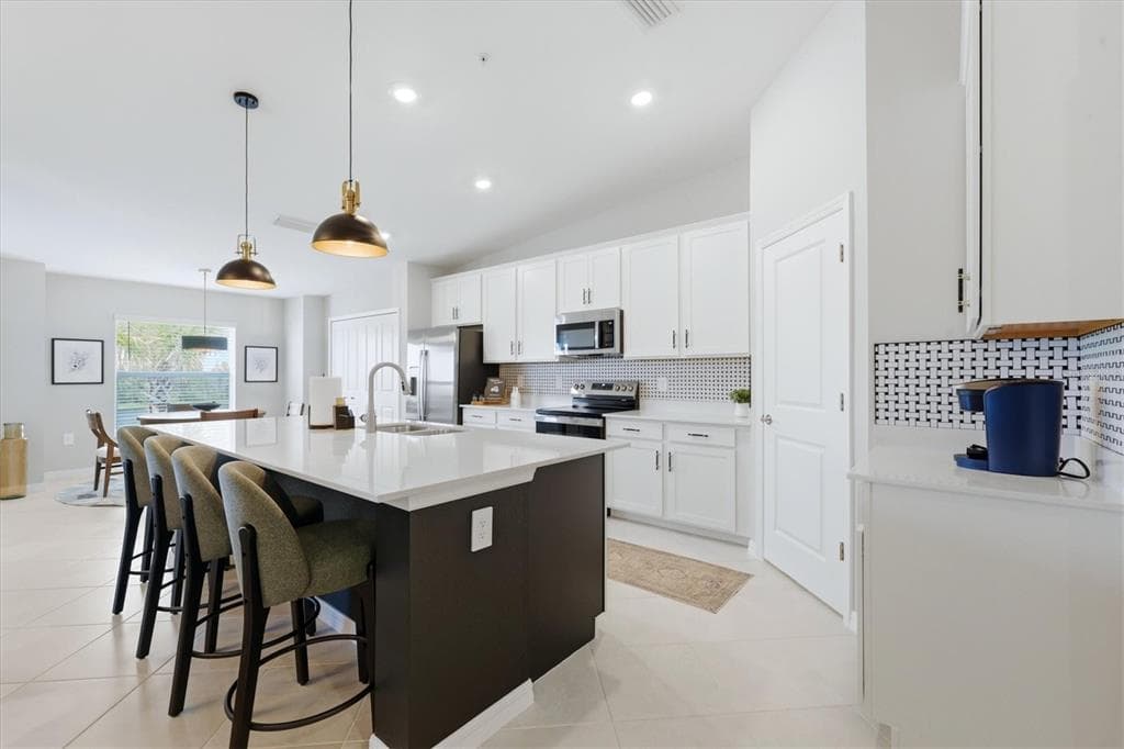 14251 HERITAGE LANDING BOULEVARD 1723 photo 17