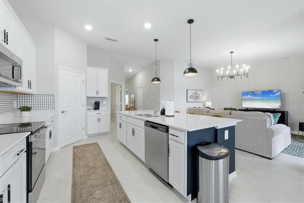 14251 HERITAGE LANDING BOULEVARD 1723 photo 19
