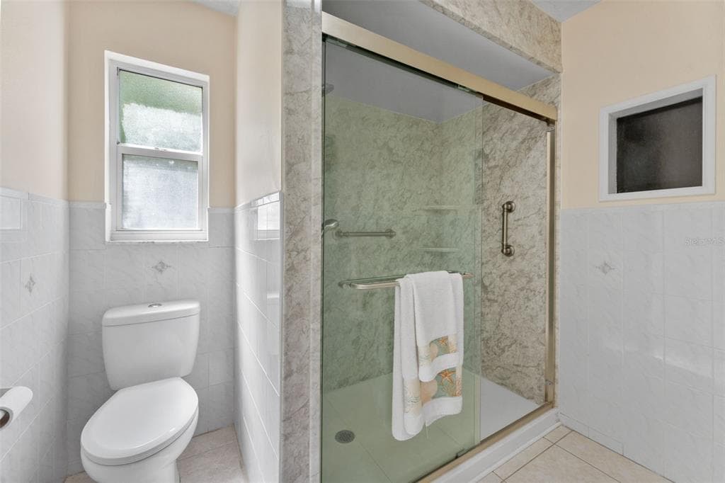 344 CROSSWINDS DRIVE photo 17