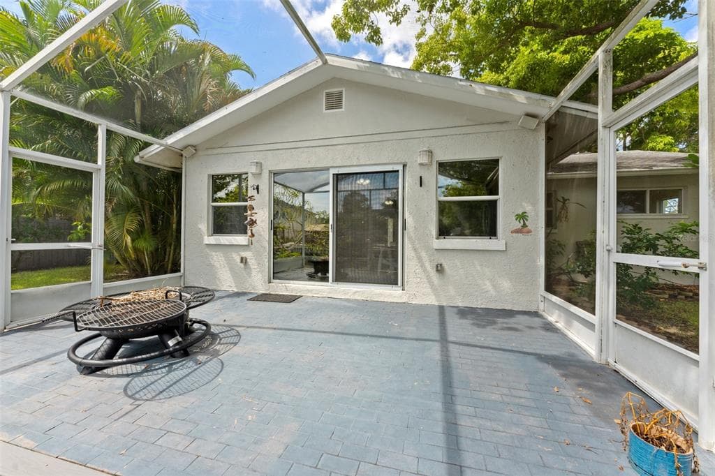 344 CROSSWINDS DRIVE photo 22