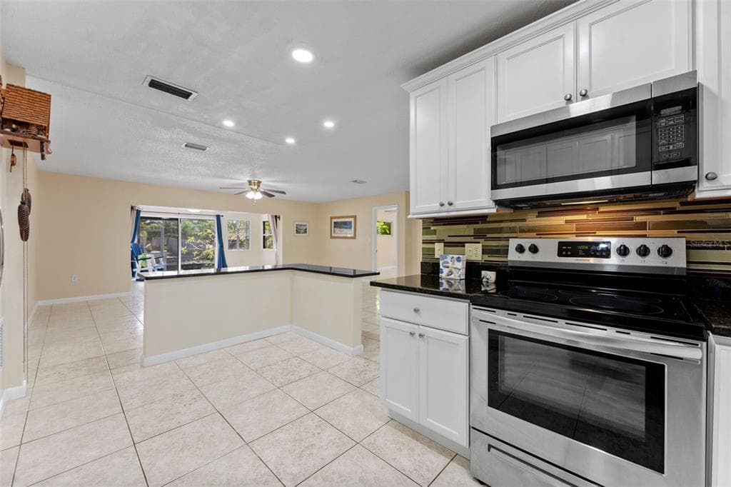 344 CROSSWINDS DRIVE photo 9
