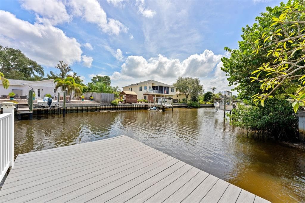 344 CROSSWINDS DRIVE photo 24
