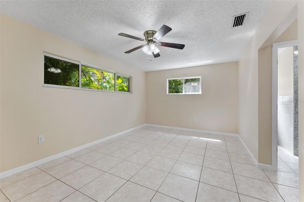 344 CROSSWINDS DRIVE photo 15