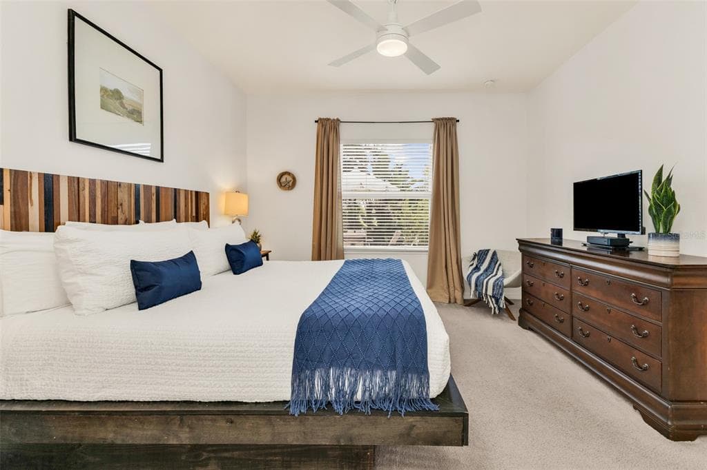 24913 DRUMBLAIRE COURT photo 16