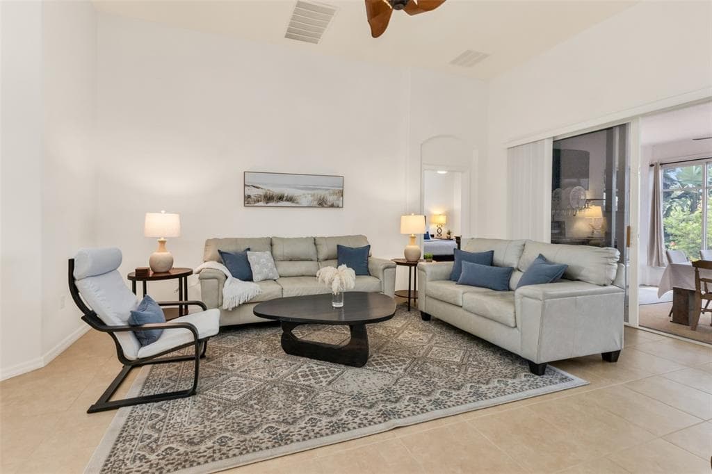 24913 DRUMBLAIRE COURT photo 5