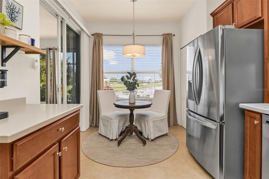 24913 DRUMBLAIRE COURT photo 14