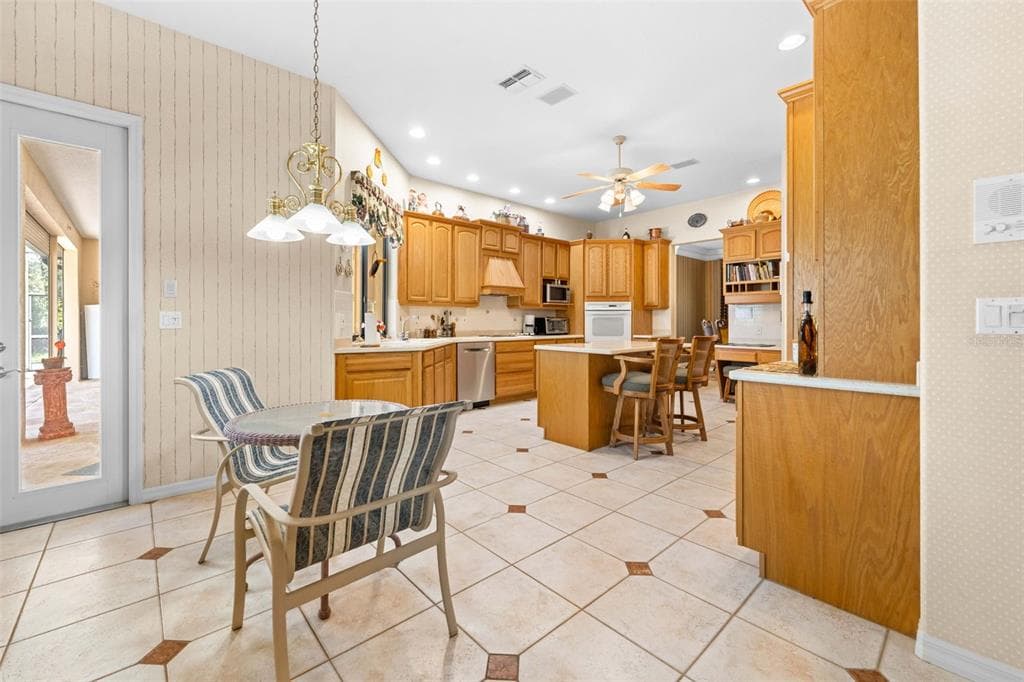 10430 RAMBLE RIDGE COURT photo 24