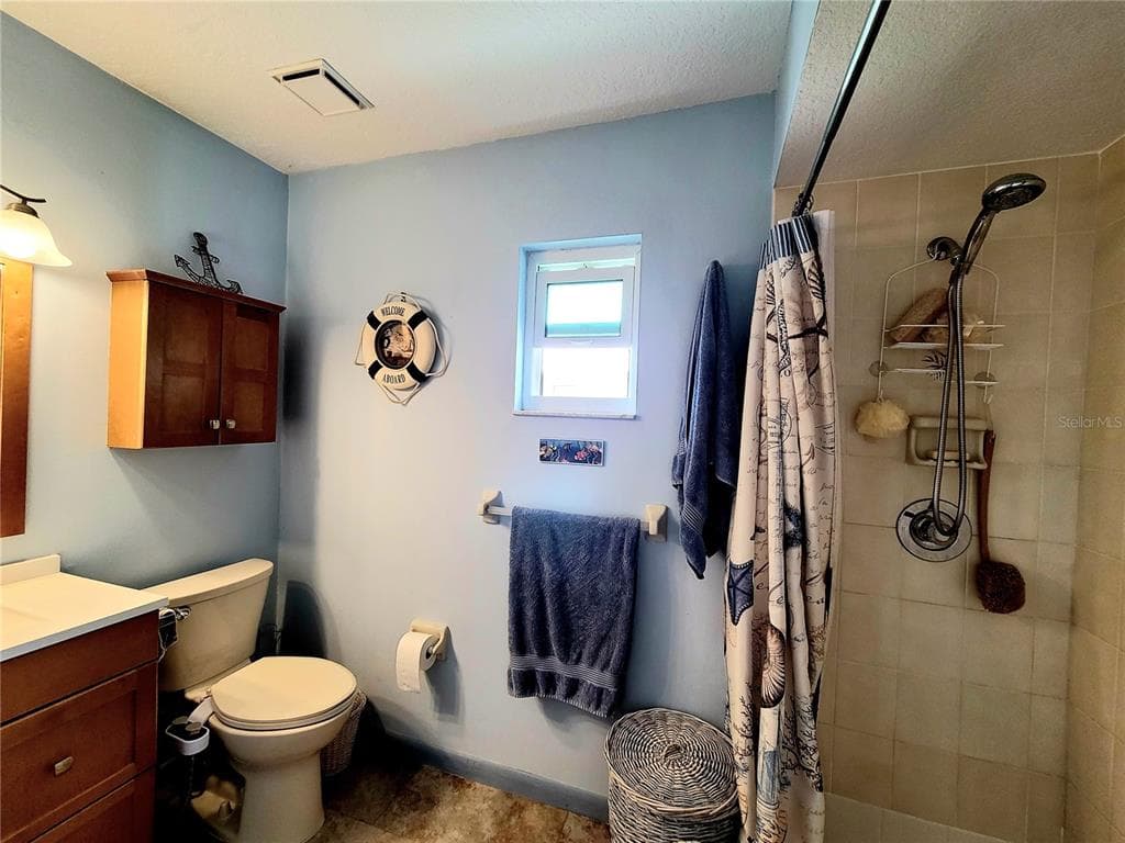 18710 VAN NUYS CIRCLE photo 10