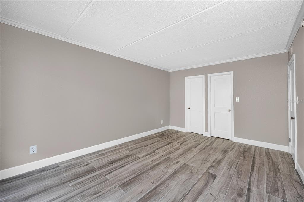 10379 PARADISE BOULEVARD 35 photo 17