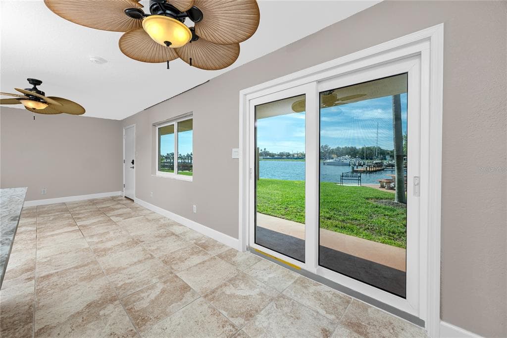 10379 PARADISE BOULEVARD 35 photo 7