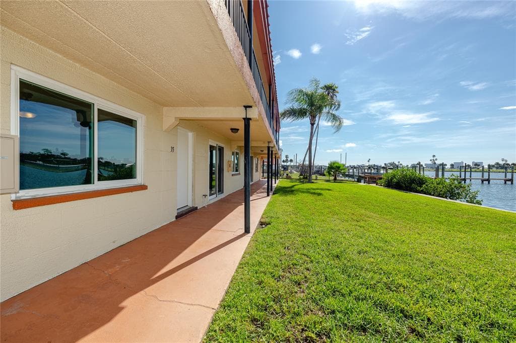 10379 PARADISE BOULEVARD 35 photo 3