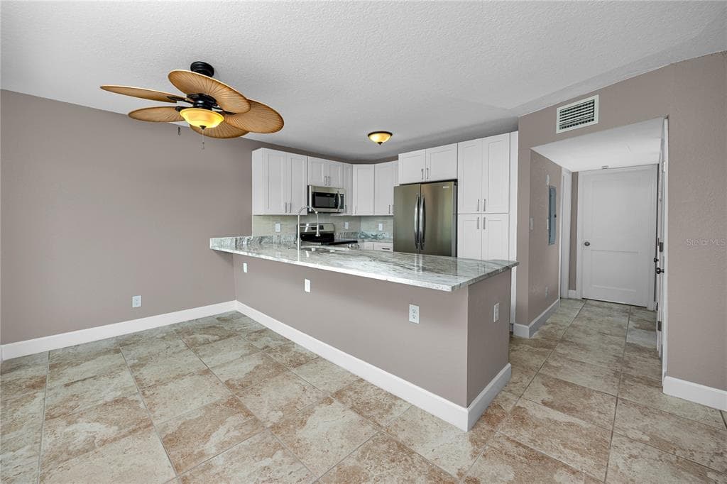 10379 PARADISE BOULEVARD 35 photo 11