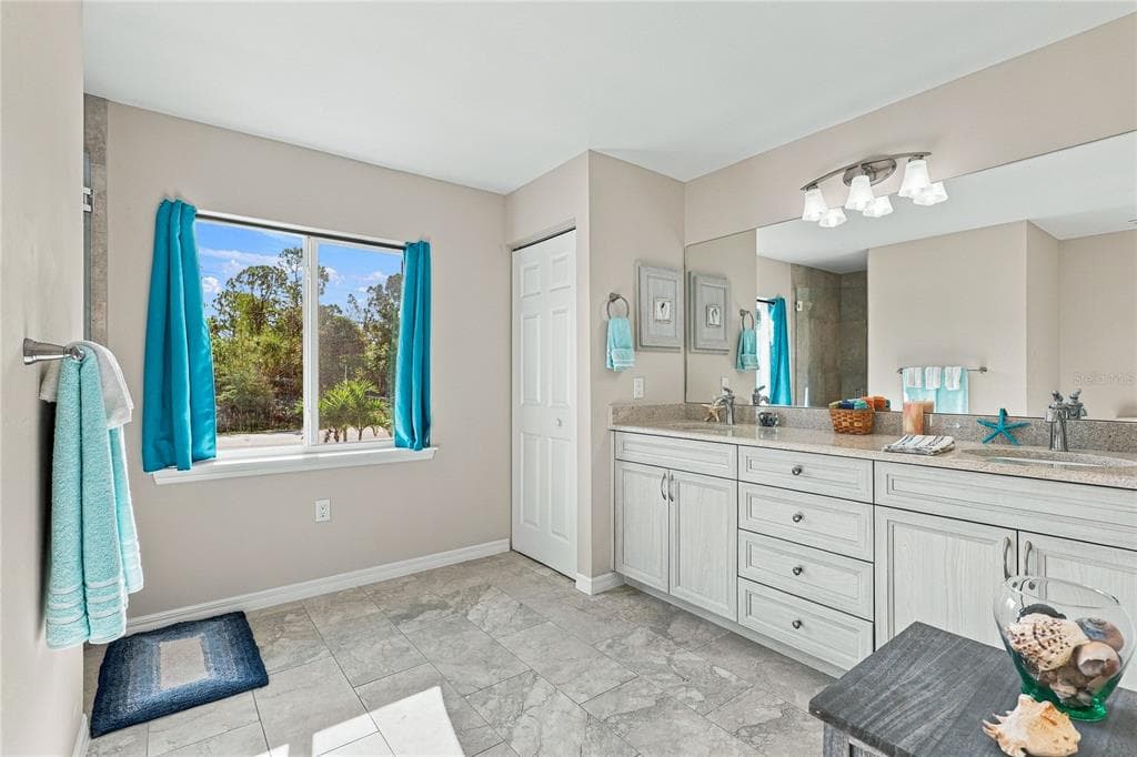 10554 LIVE OAK ROAD photo 16