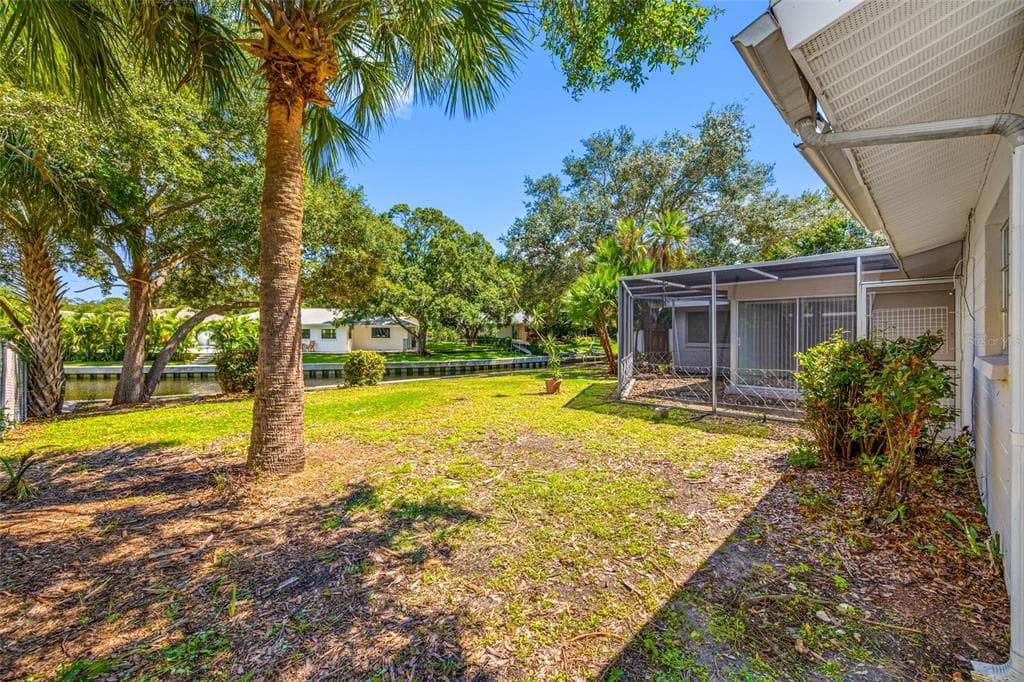 1367 INDIAN ROCKS ROAD S photo 24