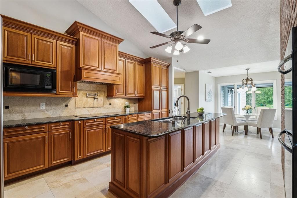 333 BRANTLEY CLUB PLACE photo 13