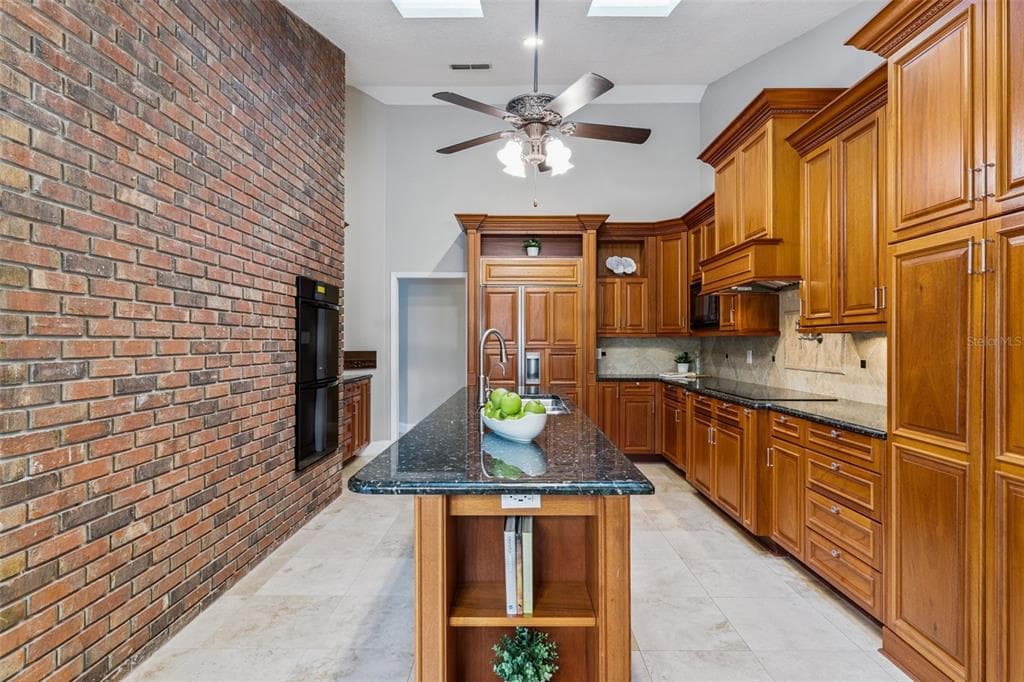 333 BRANTLEY CLUB PLACE photo 17