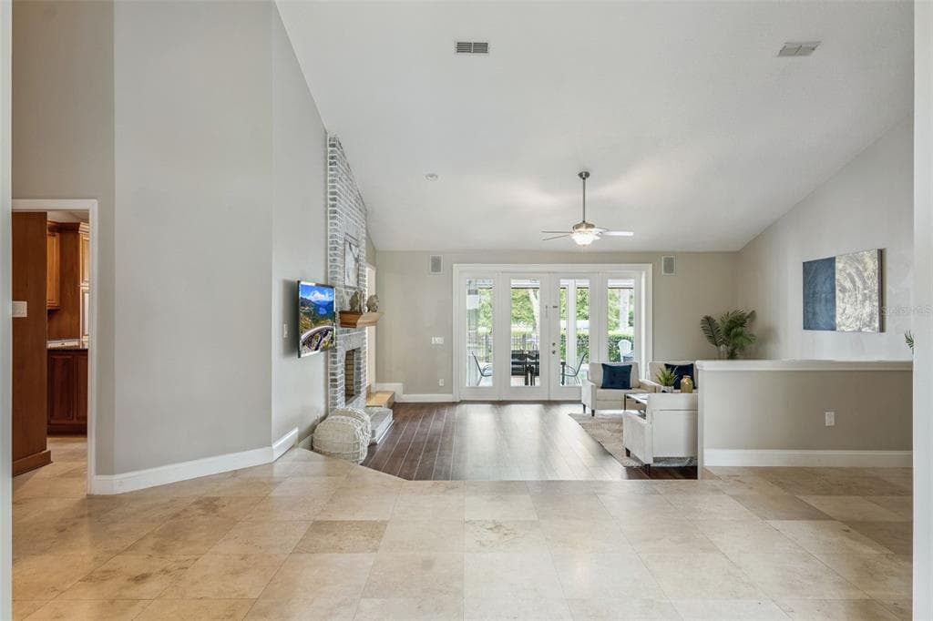 333 BRANTLEY CLUB PLACE 4