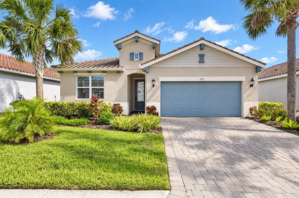 257 DAYLILY BOULEVARD photo 1