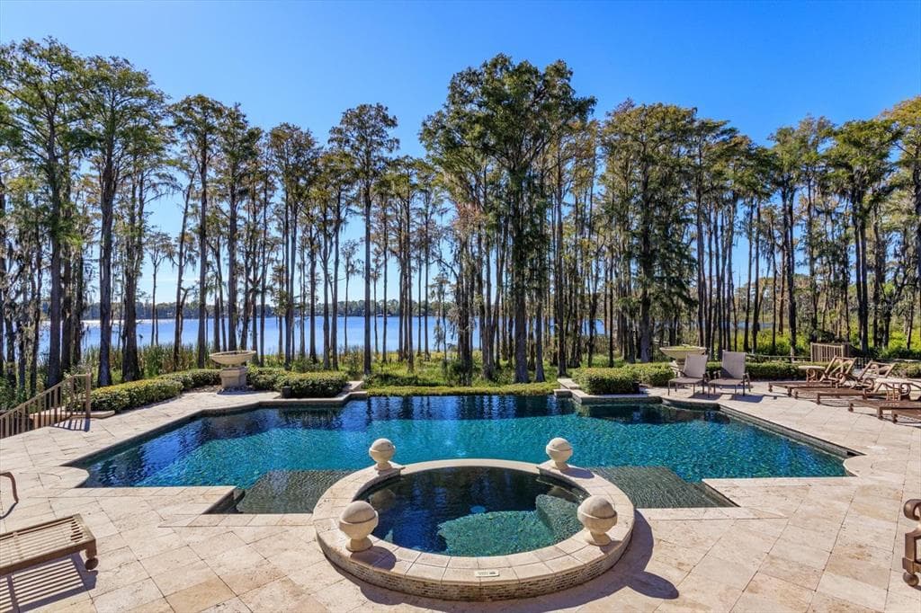 5192 VARDON DRIVE 2