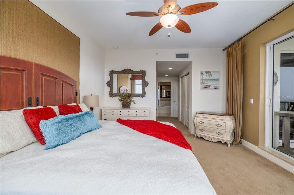 261 MINORCA BEACH WAY 904 photo 17