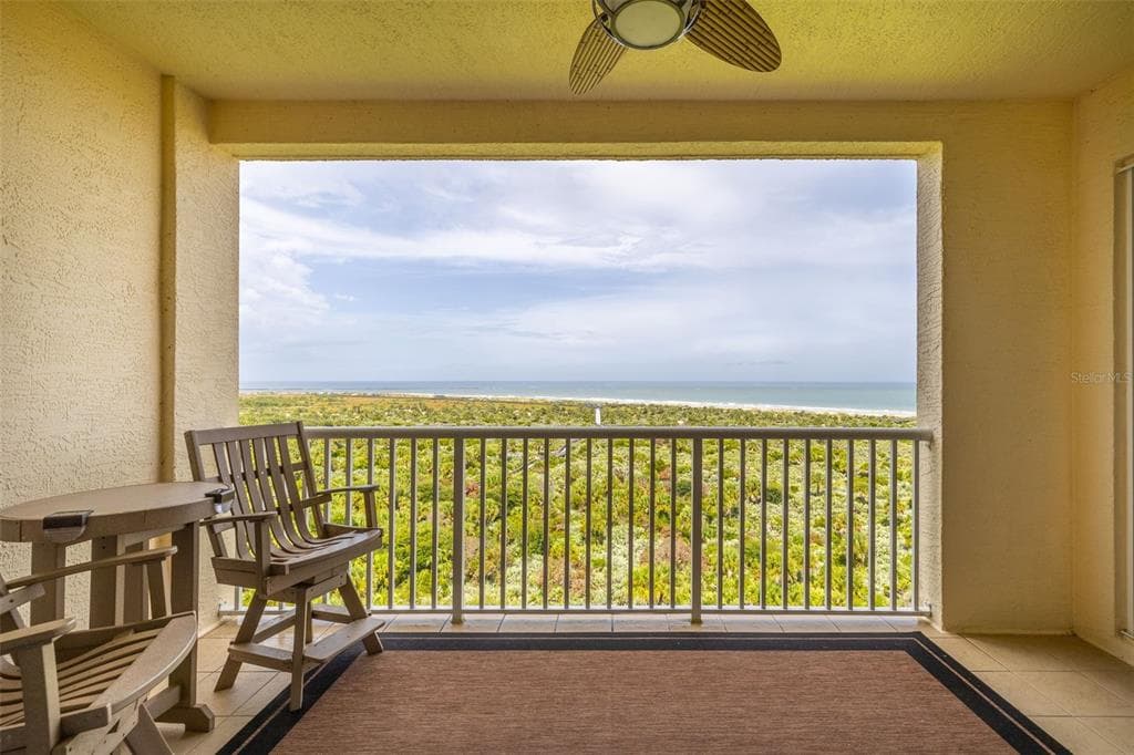 261 MINORCA BEACH WAY 904 photo 11