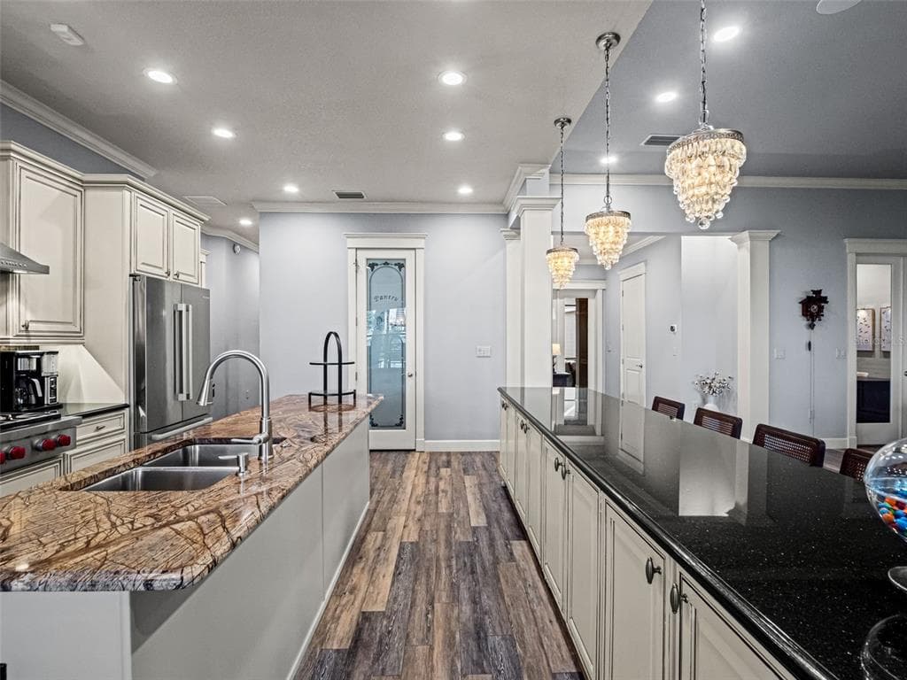 12442 LAKESHORE DRIVE photo 21