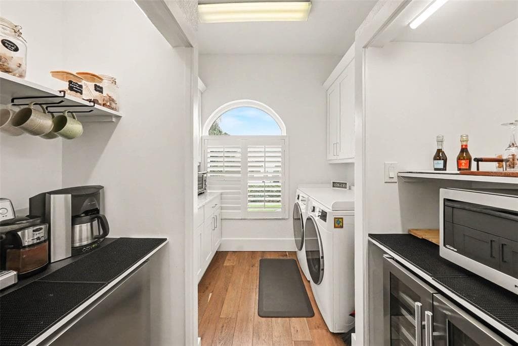 1021 W HENRY AVENUE photo 17