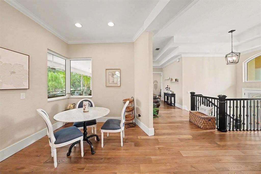 1021 W HENRY AVENUE photo 12