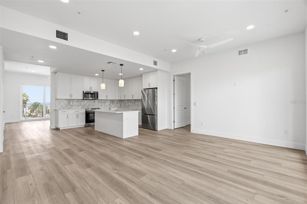 13655 GULF BOULEVARD 201 photo 16