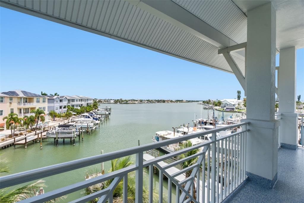 13655 GULF BOULEVARD 302 photo 18