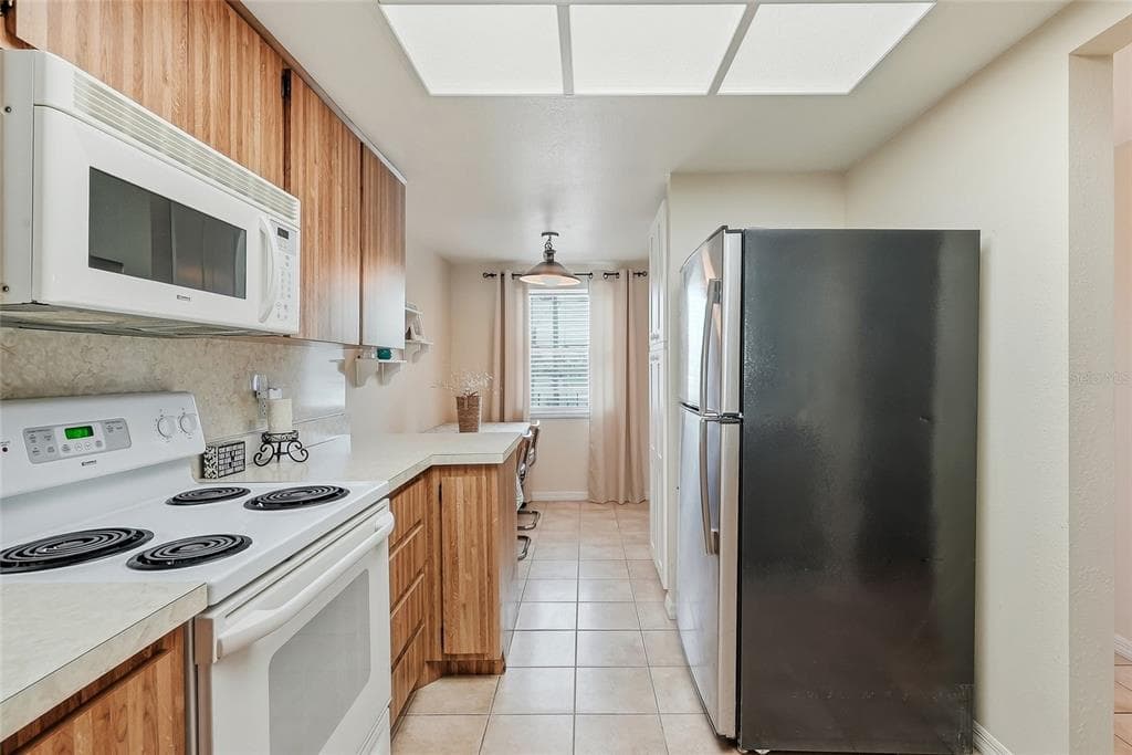 11901 LAGOON LANE 202 photo 22