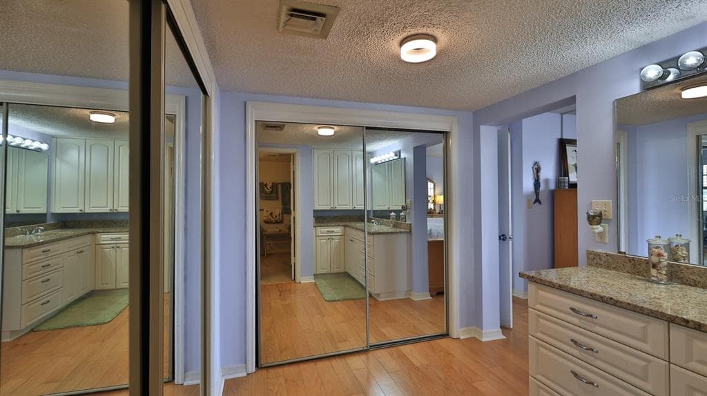 614 MARINA POINT DRIVE 614 photo 23