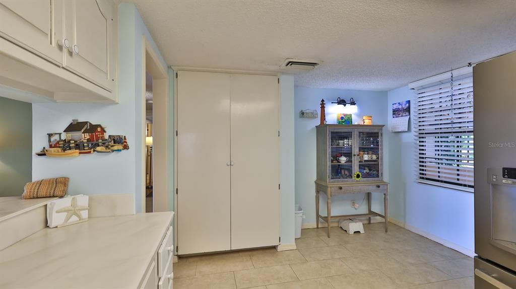 614 MARINA POINT DRIVE 614 photo 13