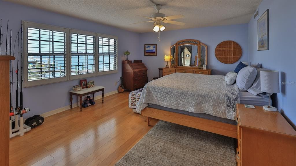 614 MARINA POINT DRIVE 614 photo 17