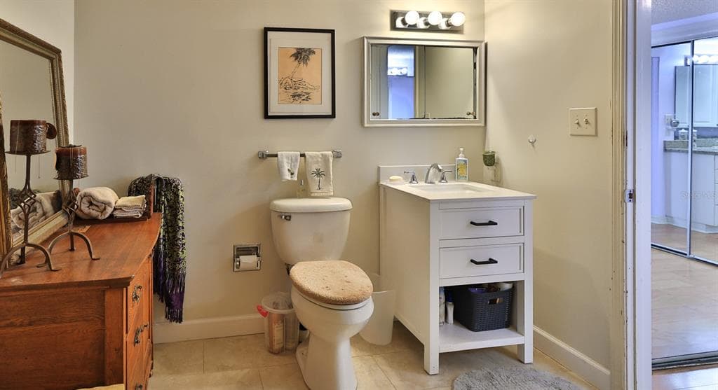 614 MARINA POINT DRIVE 614 photo 22