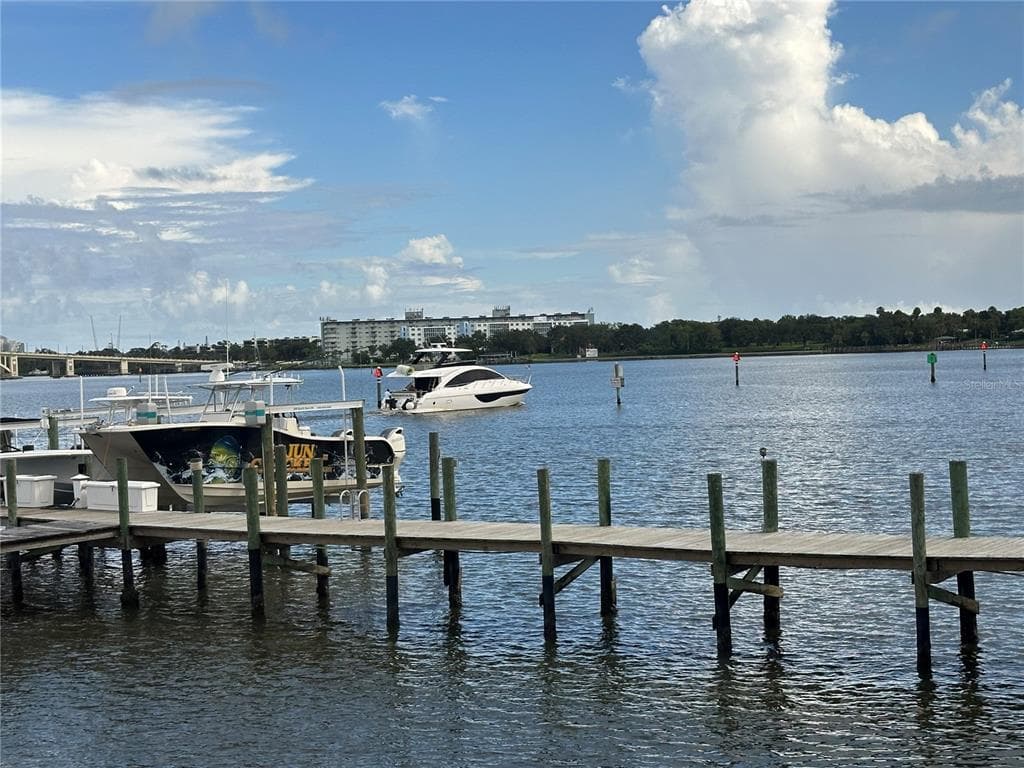 614 MARINA POINT DRIVE 614 photo 7