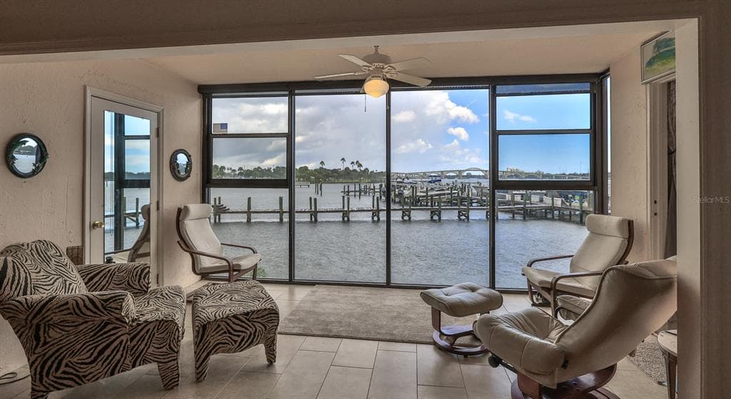 614 MARINA POINT DRIVE 614 photo 5