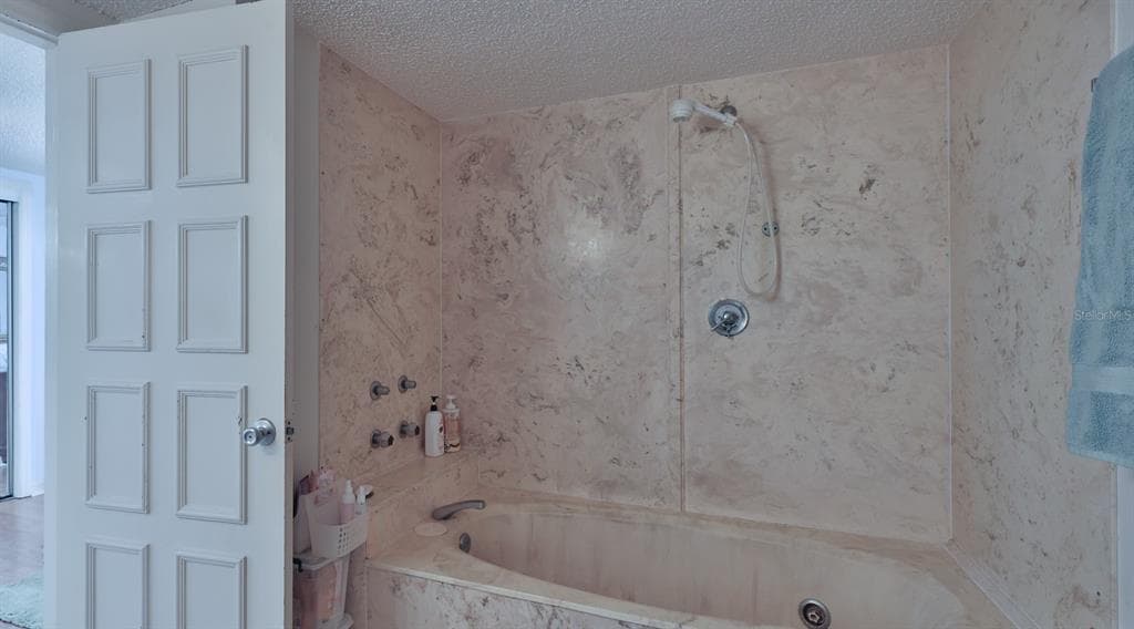 614 MARINA POINT DRIVE 614 photo 21