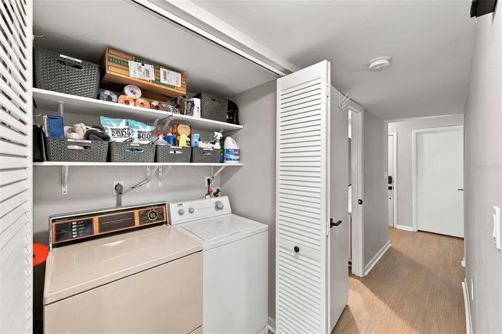 106 1ST STREET E 113 photo 17