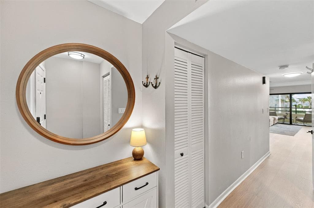 106 1ST STREET E 113 photo 19