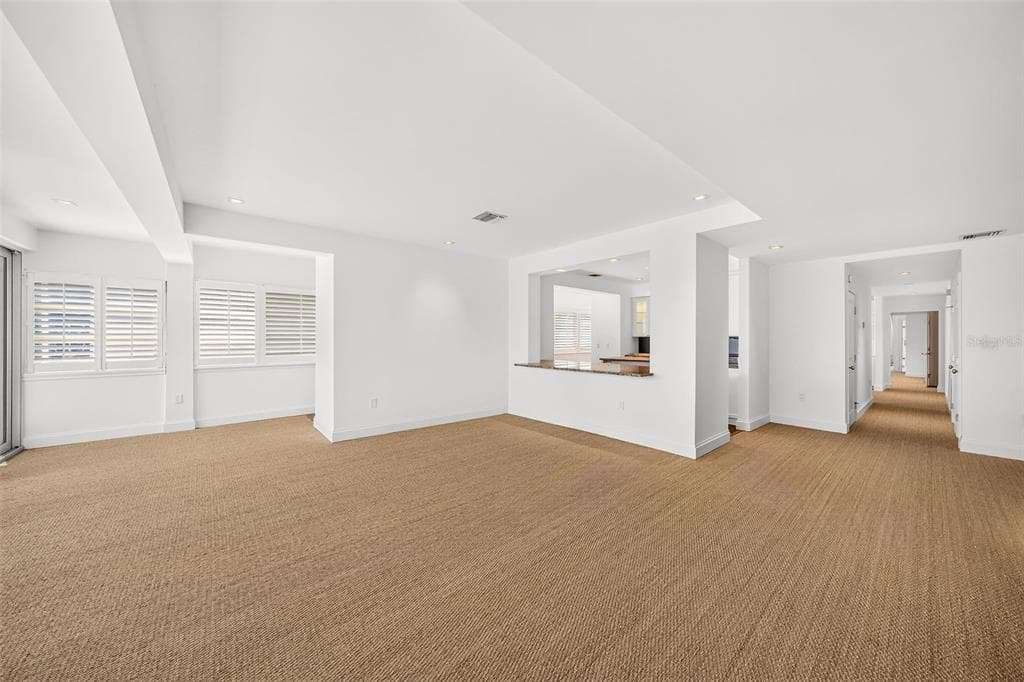 311 E MORSE BOULEVARD 1-5 photo 17
